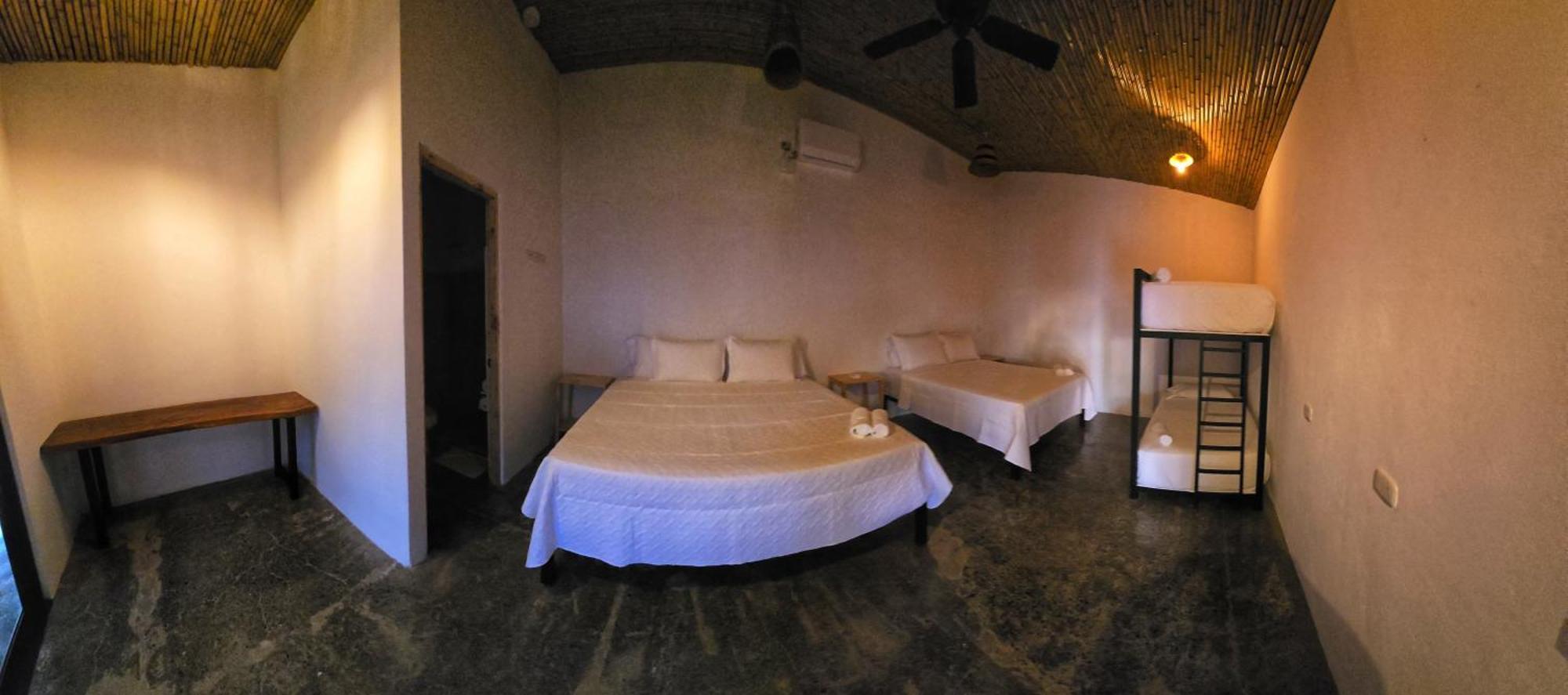 Bonding Coffee Roaster Cafe & Hotel Quepos Exterior photo